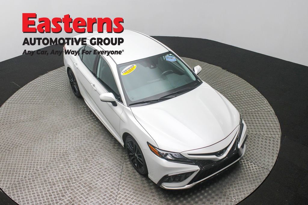 Used 2023 Toyota Camry XSE image 3