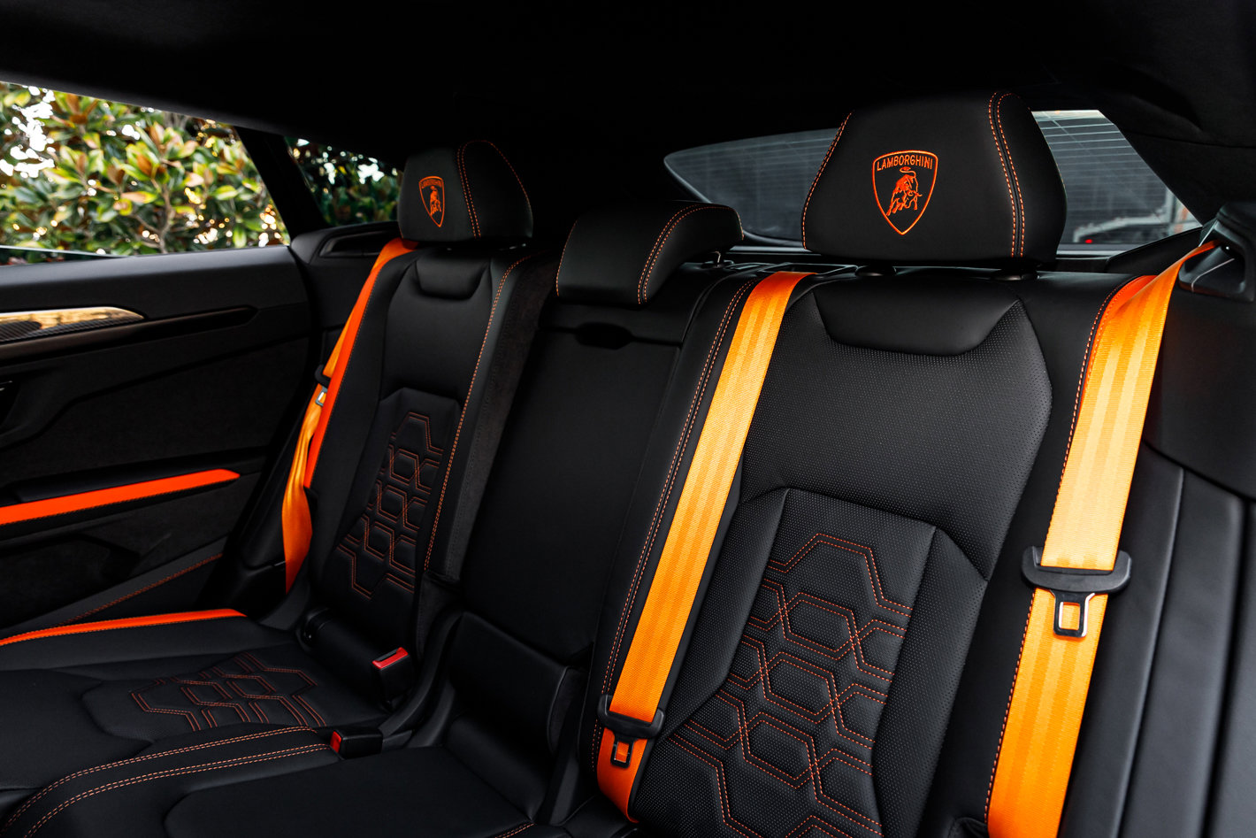 Used 2025 Lamborghini Urus SE image 49