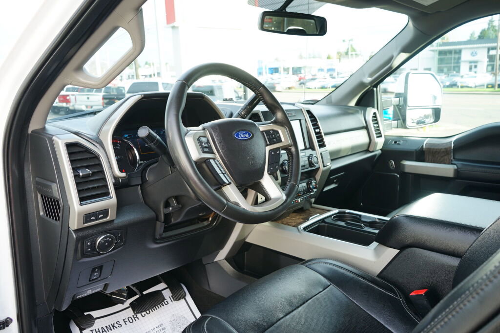 Used 2019 Ford F250 Lariat w/ Lariat Value Package image 12