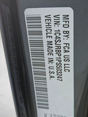 Certified 2023 Jeep Wagoneer L Series II w/ Flexible Seating Group RWD image 16