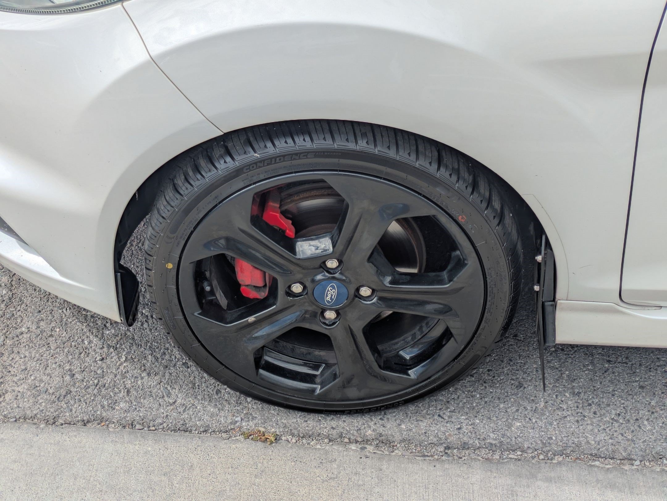 Used 2019 Ford Fiesta ST FWD image 13