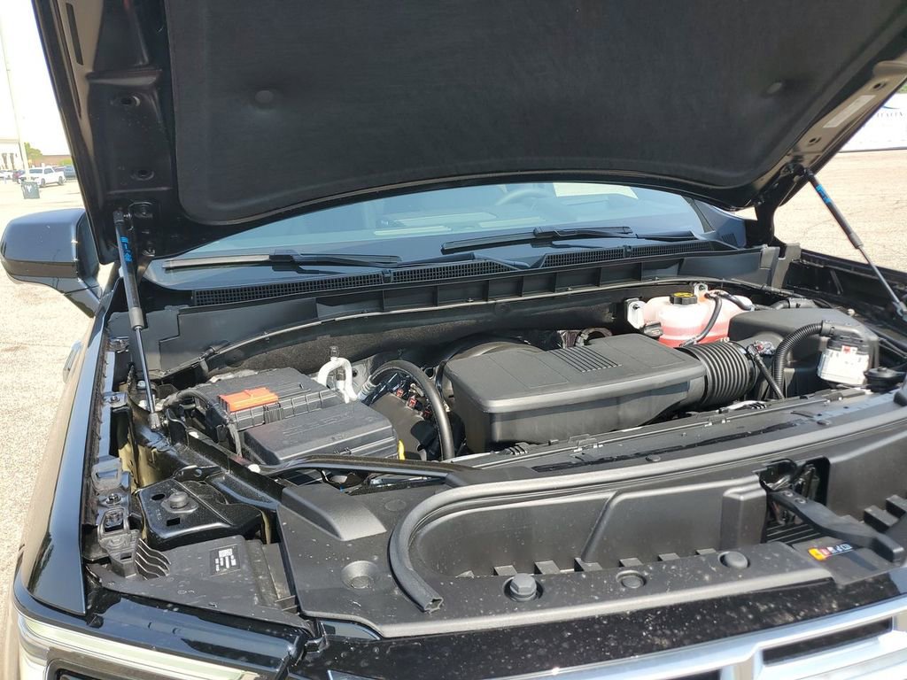 New 2025 GMC Yukon XL Denali w/ Denali Reserve Package image 32