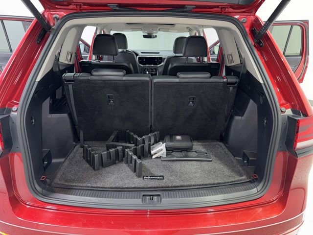 Used 2023 Volkswagen Atlas SEL R-Line image 30