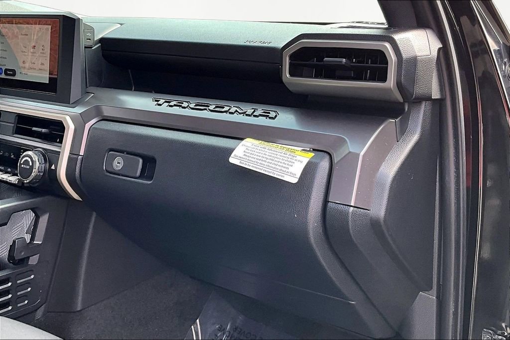 Used 2025 Toyota Tacoma SR5 image 21