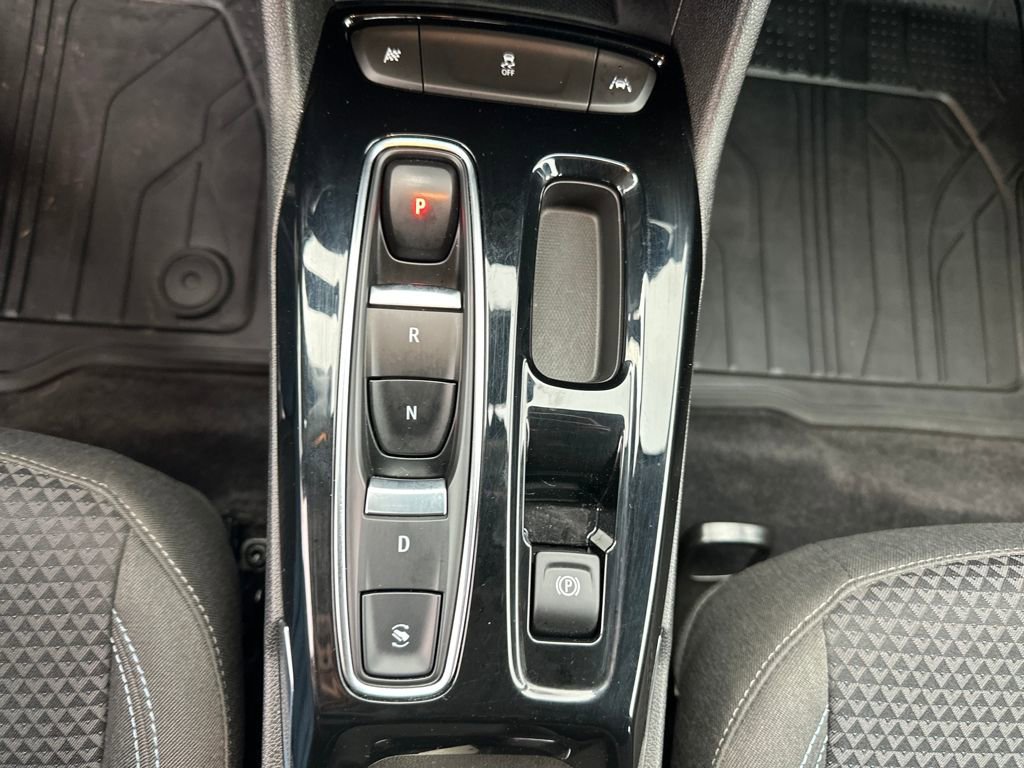 Certified 2023 Chevrolet Bolt EUV LT w/ Comfort Package image 19