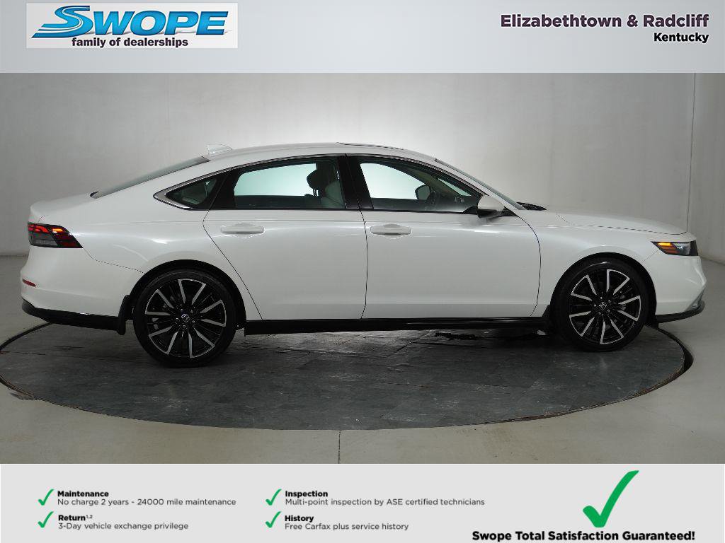 Used 2024 Honda Accord Touring image 3