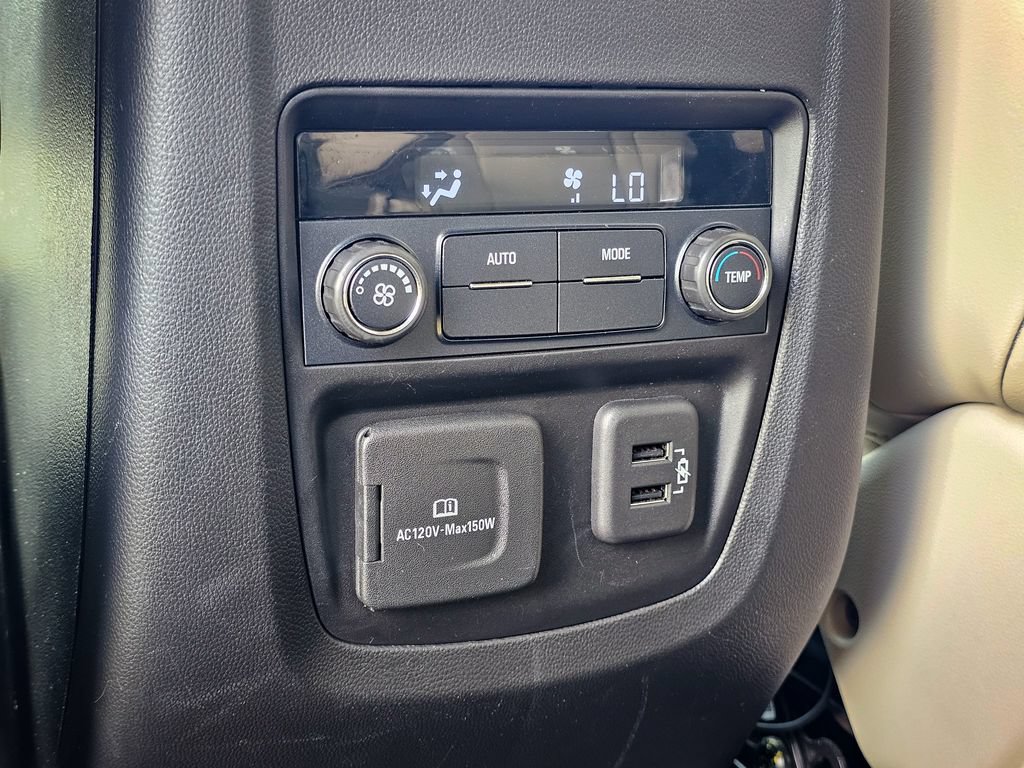 Used 2019 Buick Enclave Essence w/ LPO, Cargo Package AWD/4WD image 29