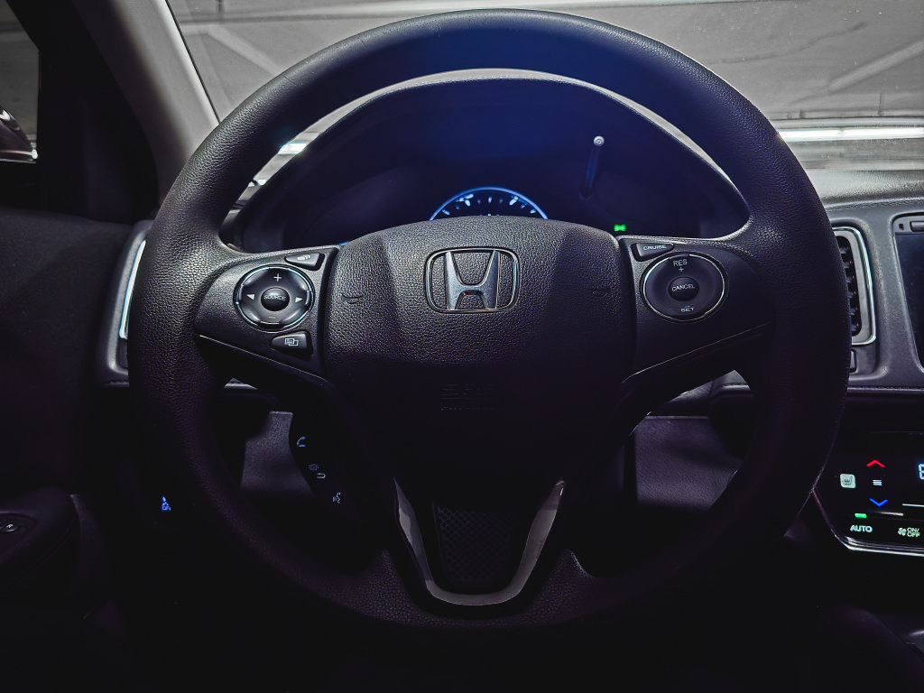 Used 2017 Honda HR-V EX image 21