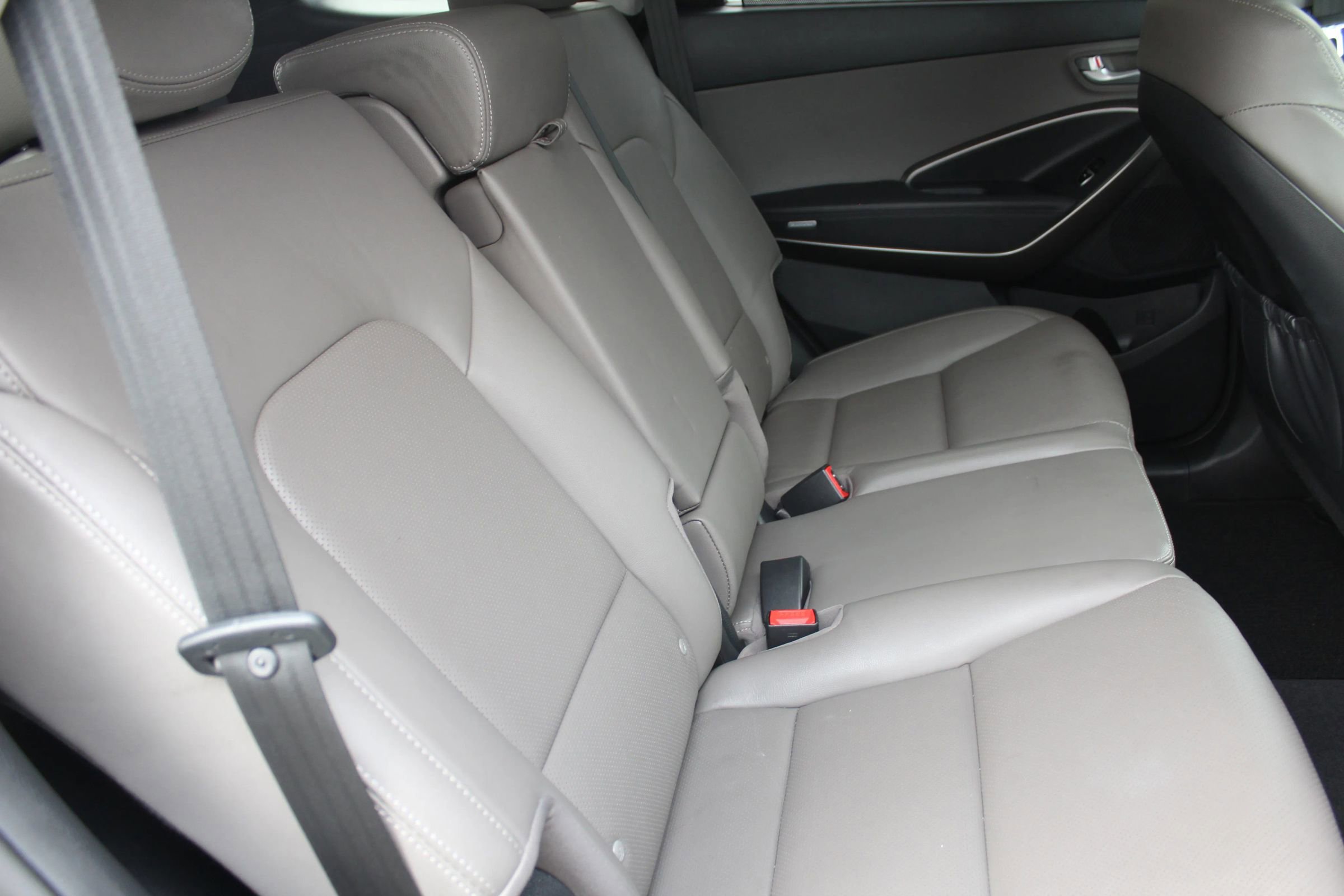 Used 2017 Hyundai Santa Fe SE w/ SE Premium Package 02 image 16