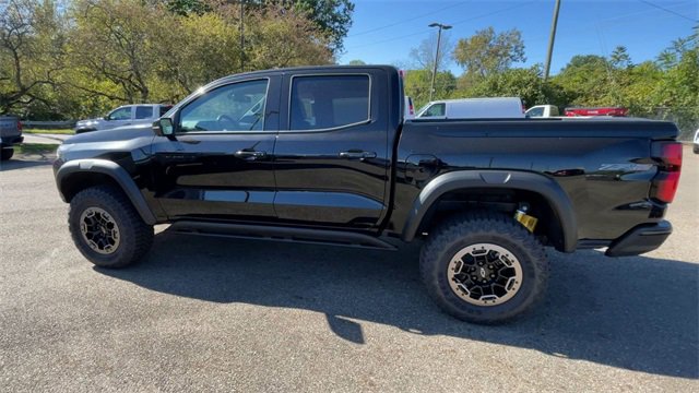 New 2025 Chevrolet Colorado ZR2 w/ Technology Package image 7
