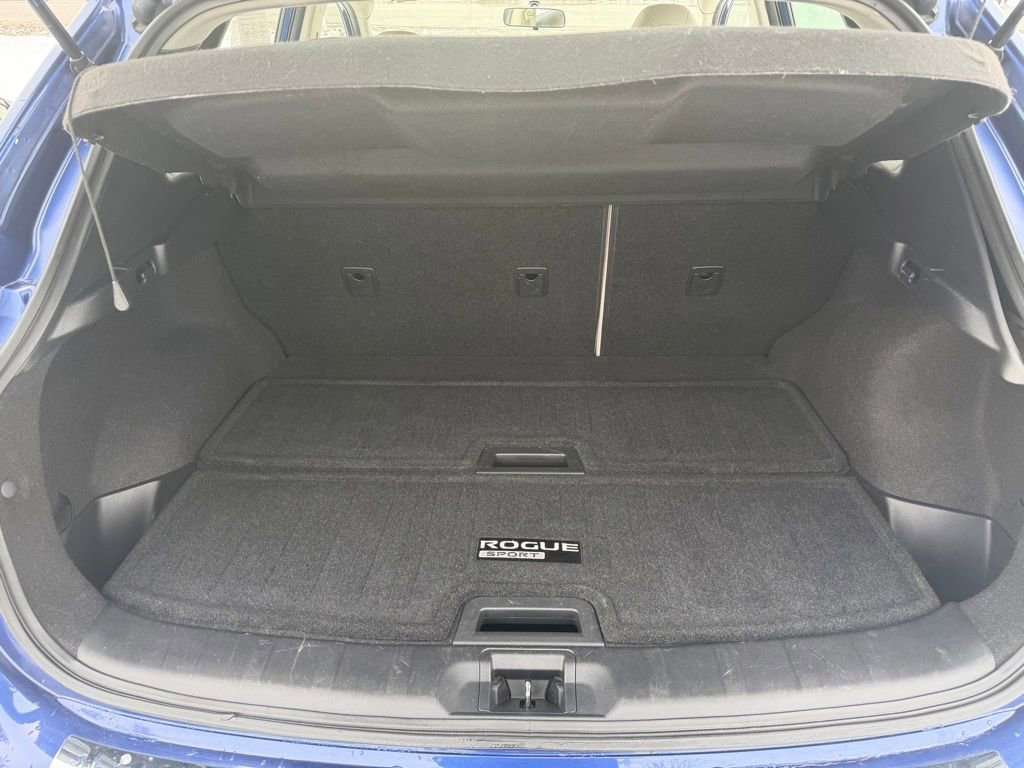 Used 2018 Nissan Rogue Sport SV w/ SV Technology Package image 27