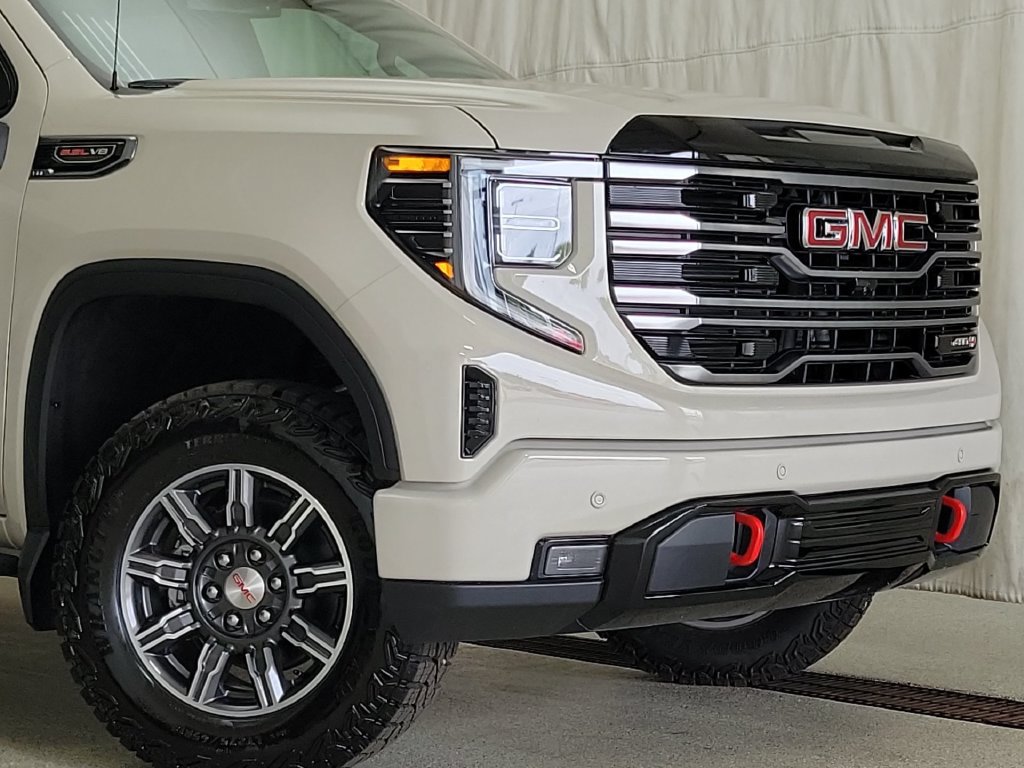 Certified 2026 GMC Sierra 1500 AT4 w/ AT4 Premium Package AWD/4WD image 6