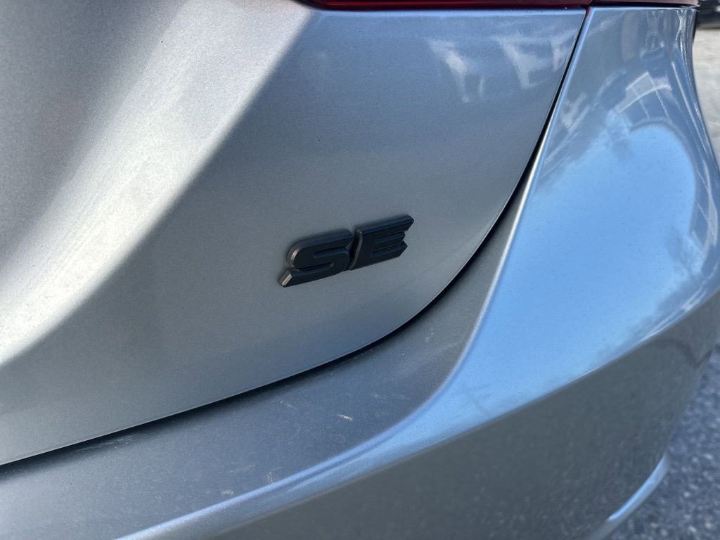 Used 2020 Toyota Camry SE image 26