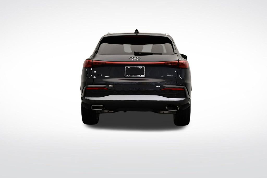 Used 2025 Audi Q5 Premium Plus w/ Premium Plus AWD/4WD image 4