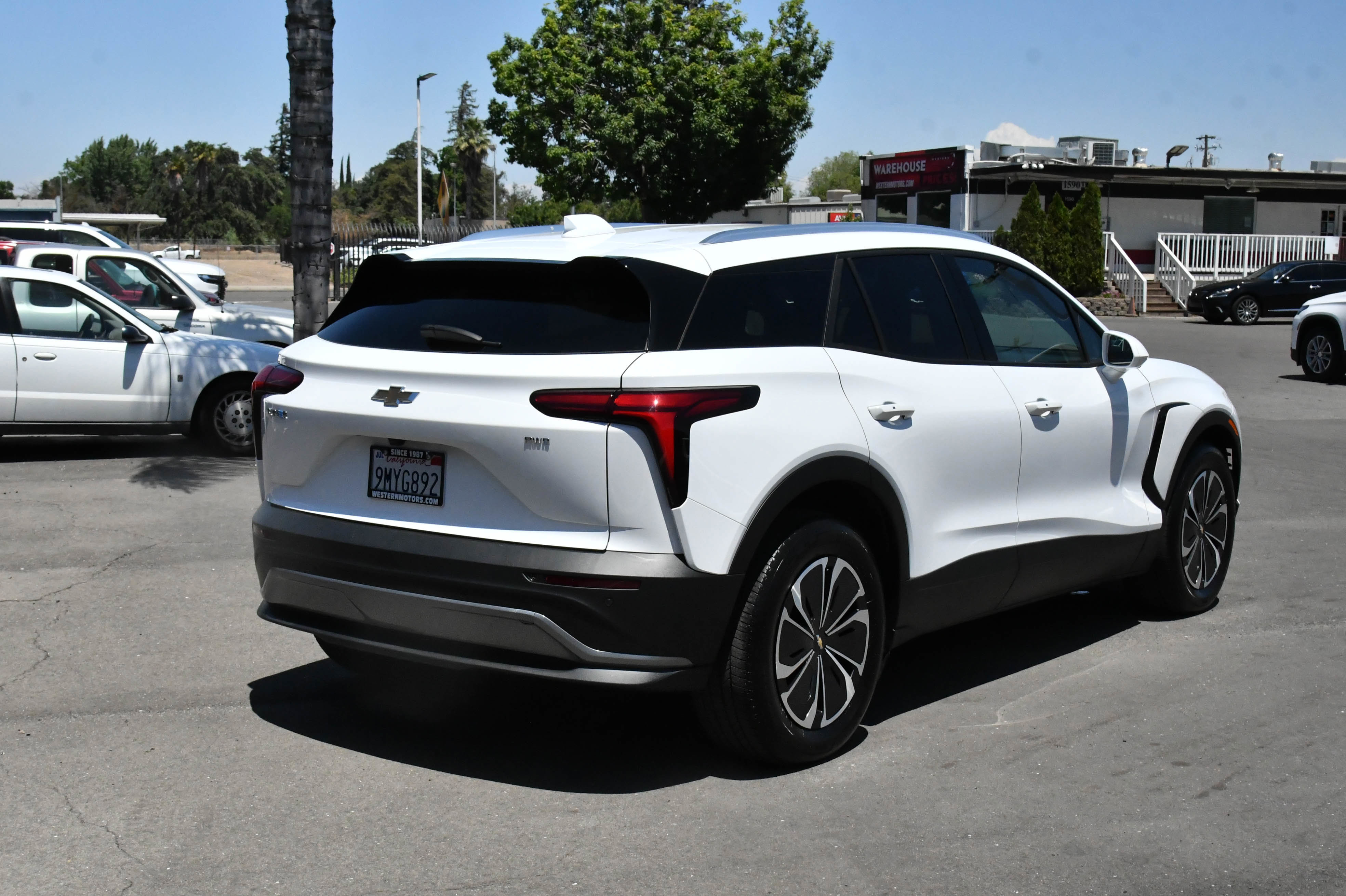 Used 2024 Chevrolet Blazer EV LT AWD/4WD image 8