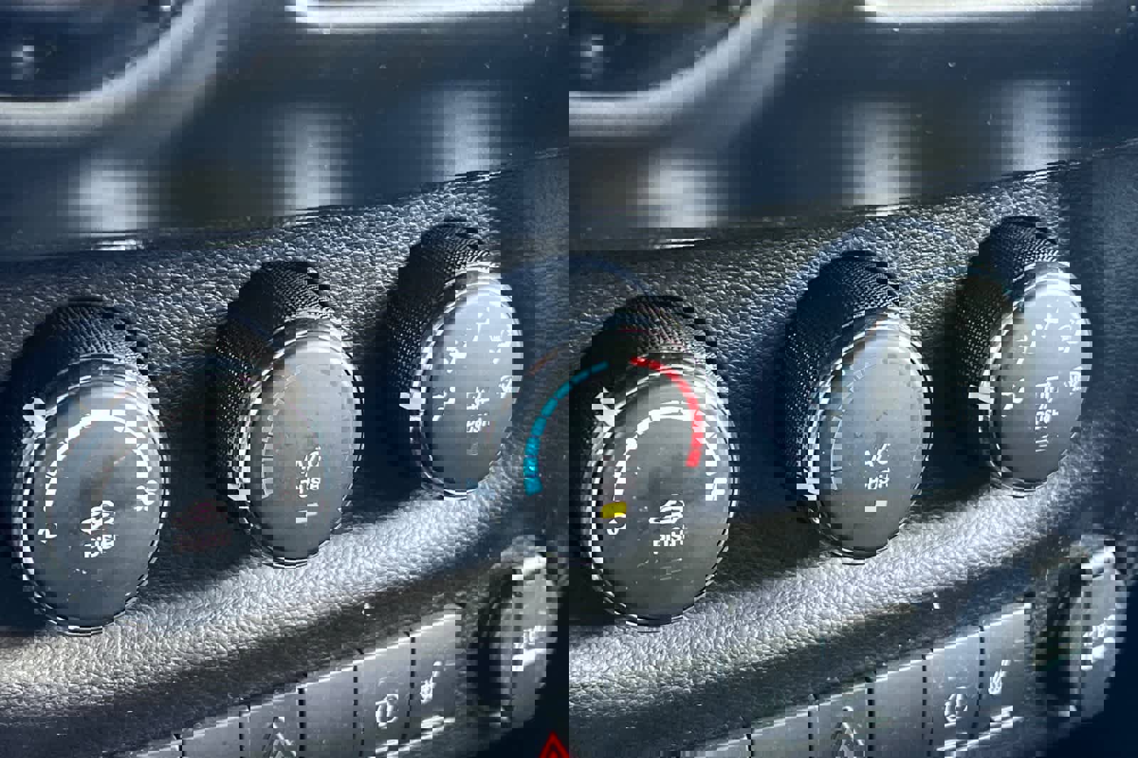 Used 2017 Jeep Wrangler Unlimited Sahara image 21