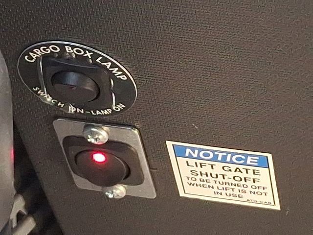 Used 2023 Ford F650 2WD Regular Cab Super Duty image 28