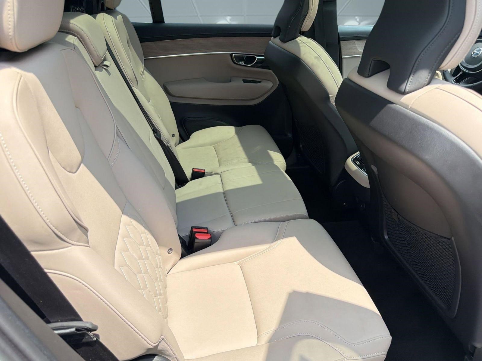 Certified 2025 Volvo XC90 B6 Plus AWD/4WD image 29