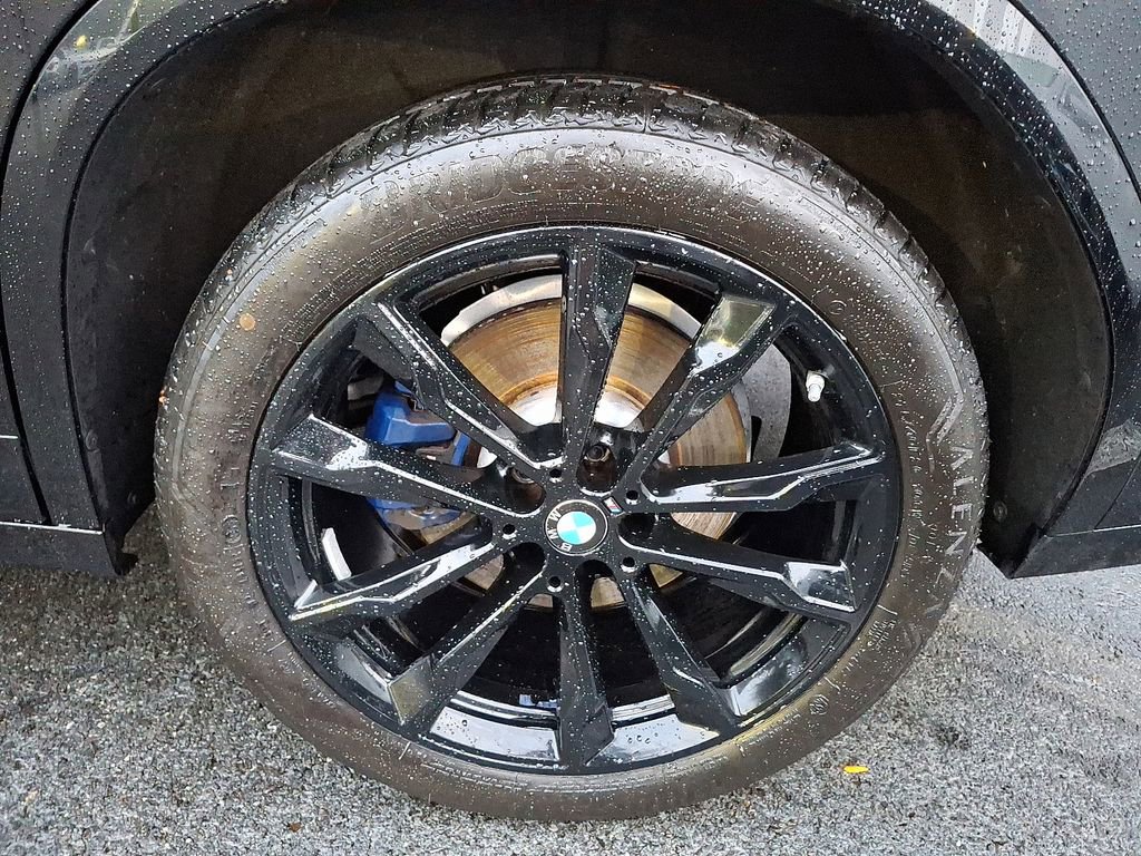 Certified 2024 BMW X4 M40i w/ Premium Package image 4