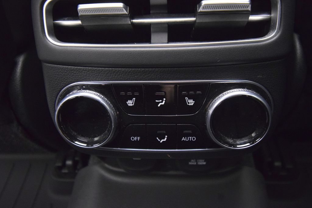 Used 2023 Genesis GV70 3.5T Sport w/ Sport Prestige Package AWD/4WD image 39
