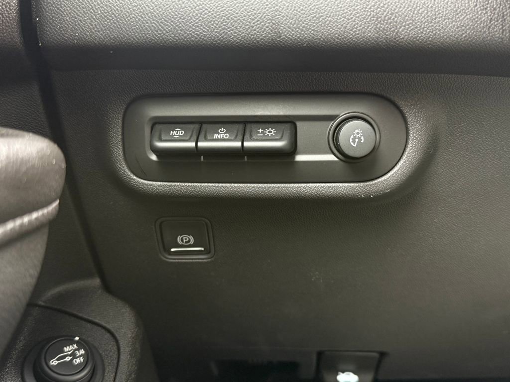 Used 2022 GMC Terrain SLT w/ Tech Package image 20