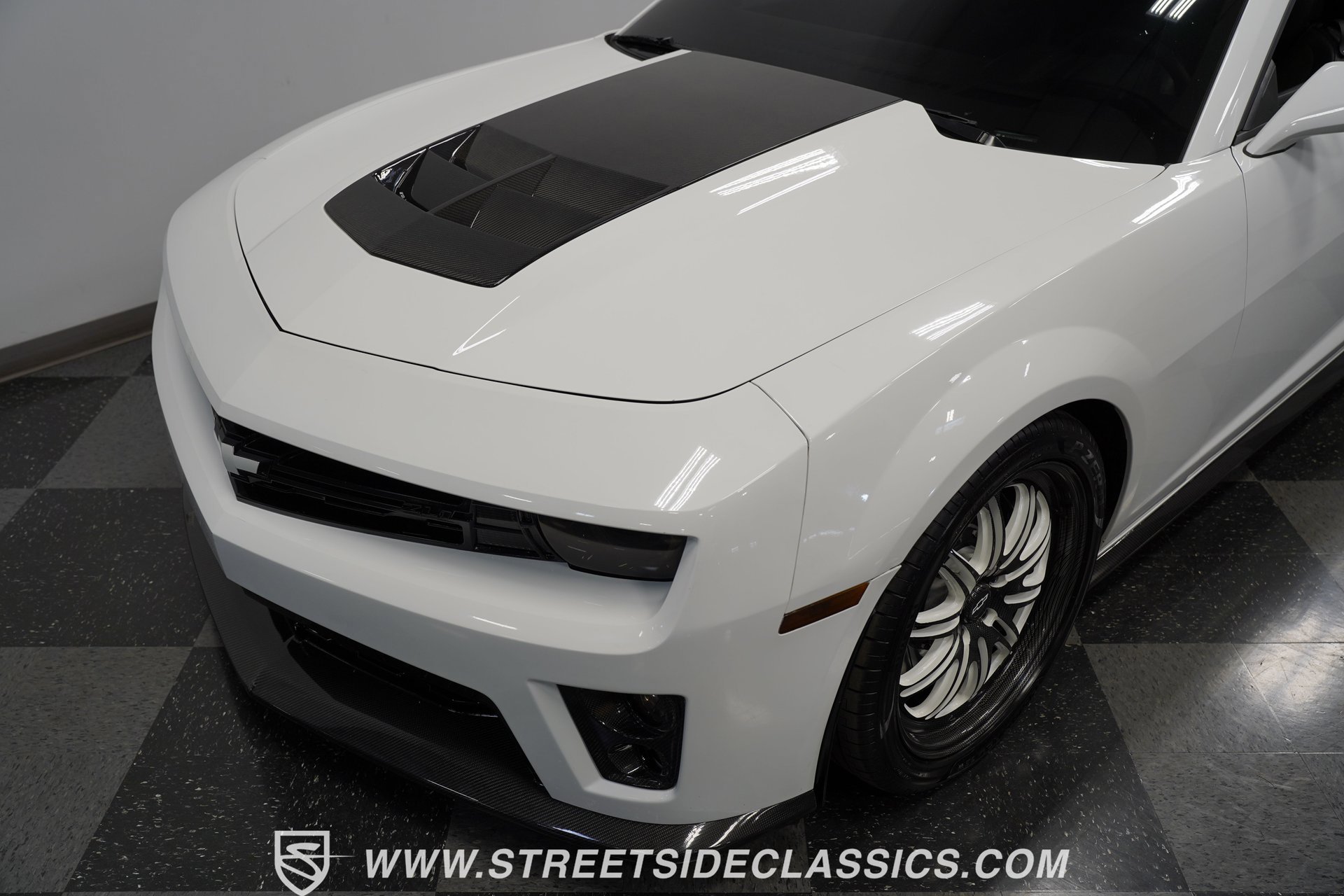 Used 2013 Chevrolet Camaro ZL1 image 18