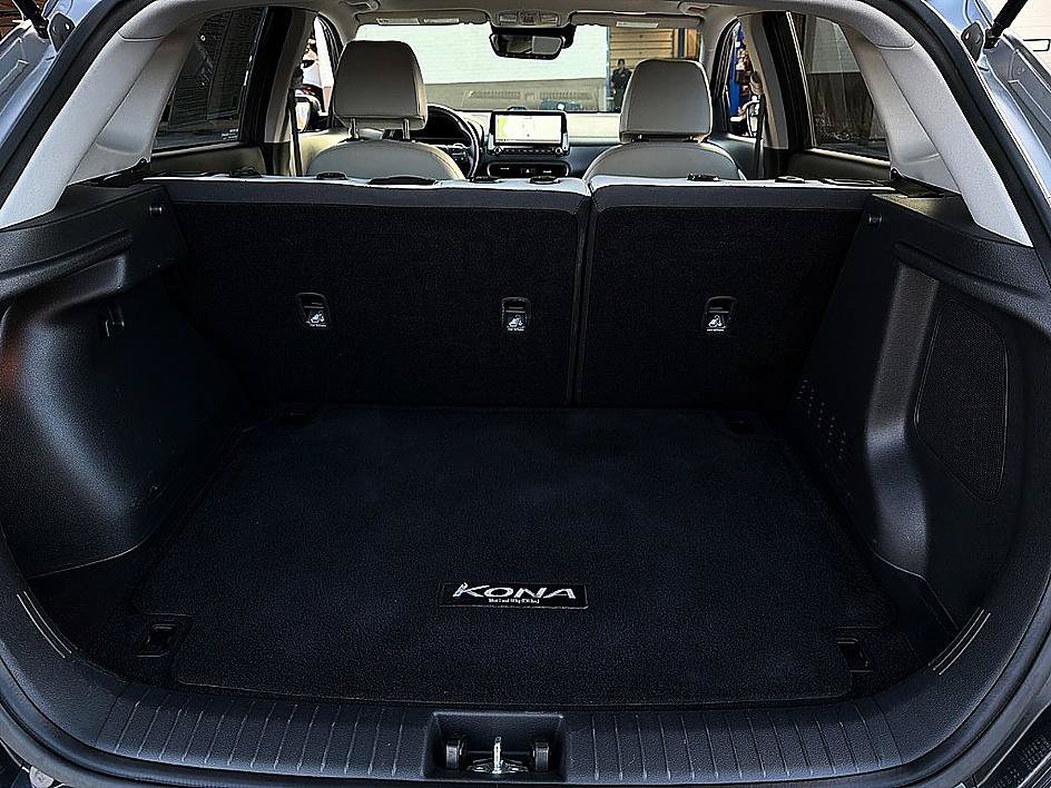 Certified 2023 Hyundai Kona Limited w/ Cargo Package AWD/4WD image 29