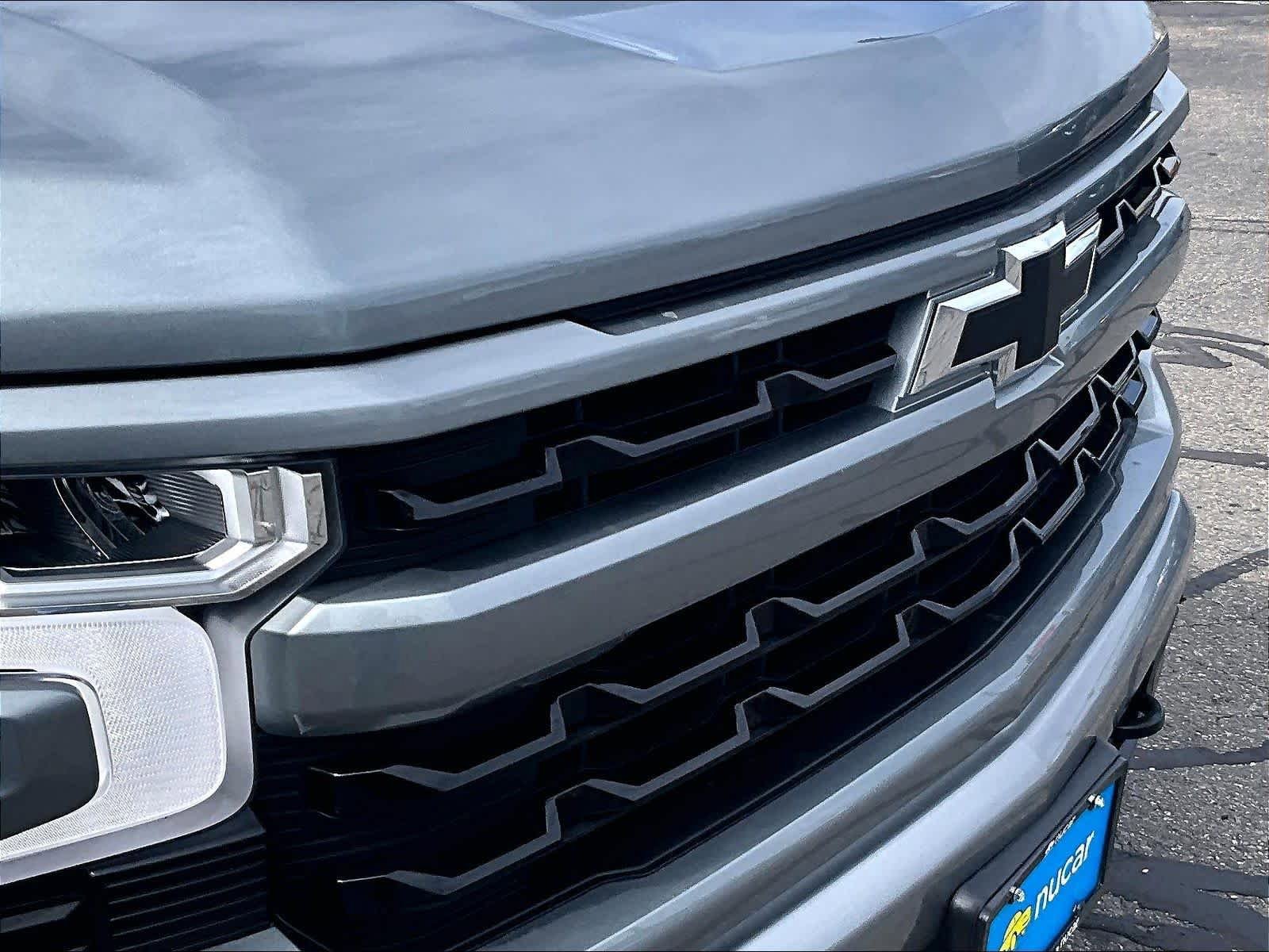 Used 2023 Chevrolet Silverado 1500 RST AWD/4WD image 32