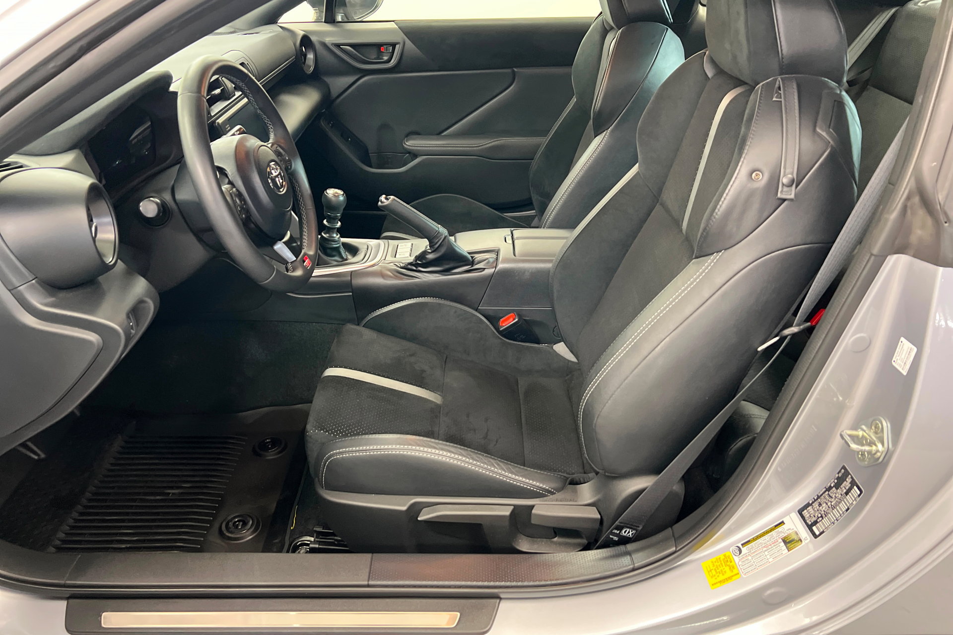 Certified 2025 Toyota GR86 Premium w/ Performance Package image 18