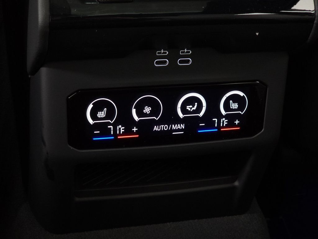 Used 2026 BMW M5 Touring AWD/4WD image 37