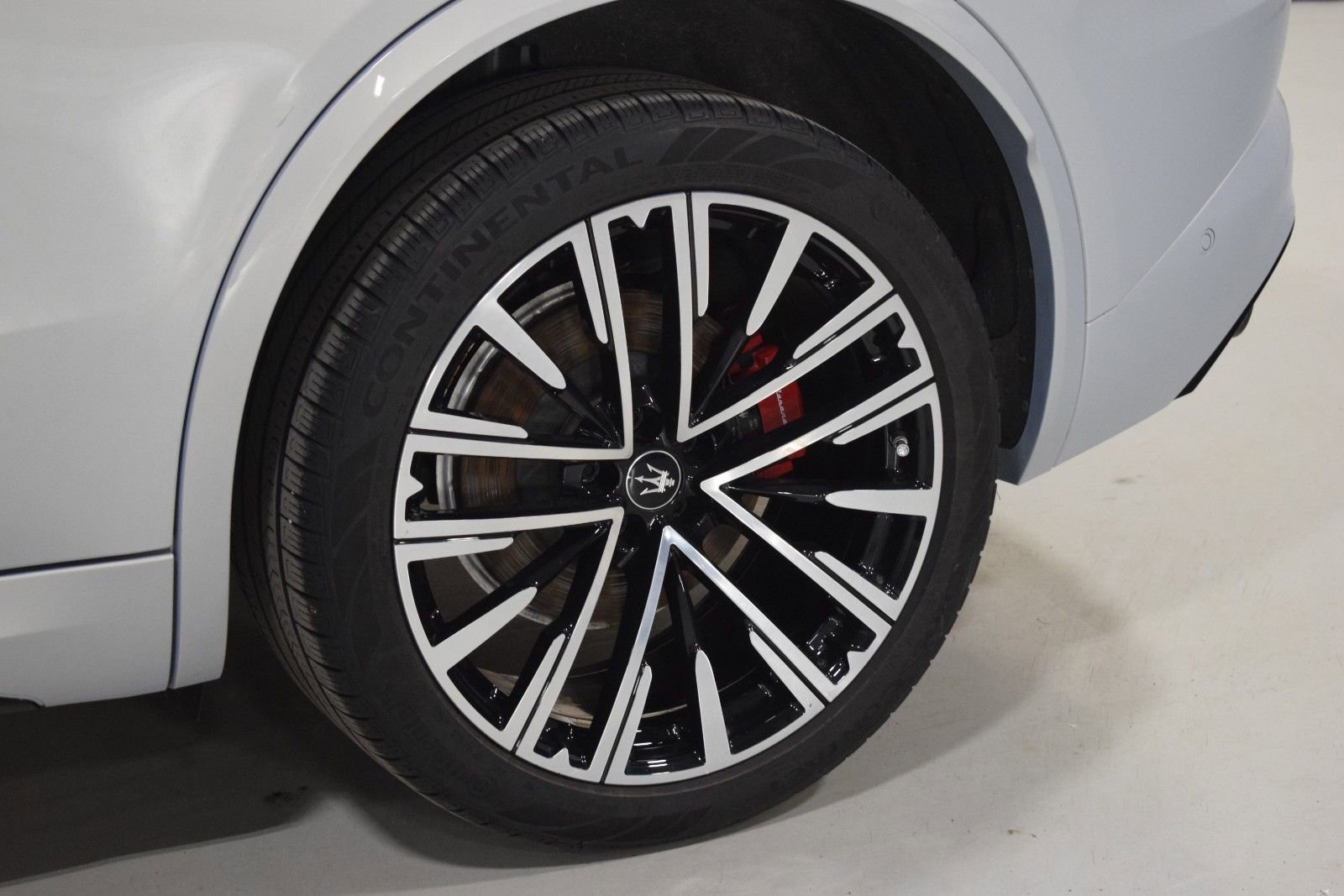 Certified 2024 Maserati Grecale Modena AWD/4WD image 6