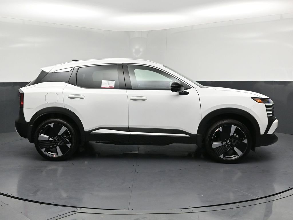 New 2026 Nissan Kicks SR w/ SR Premium Package AWD/4WD image 29