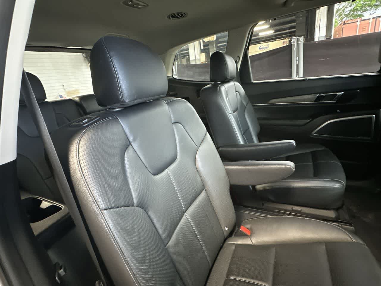Used 2022 Kia Telluride EX w/ EX Premium Package FWD image 26