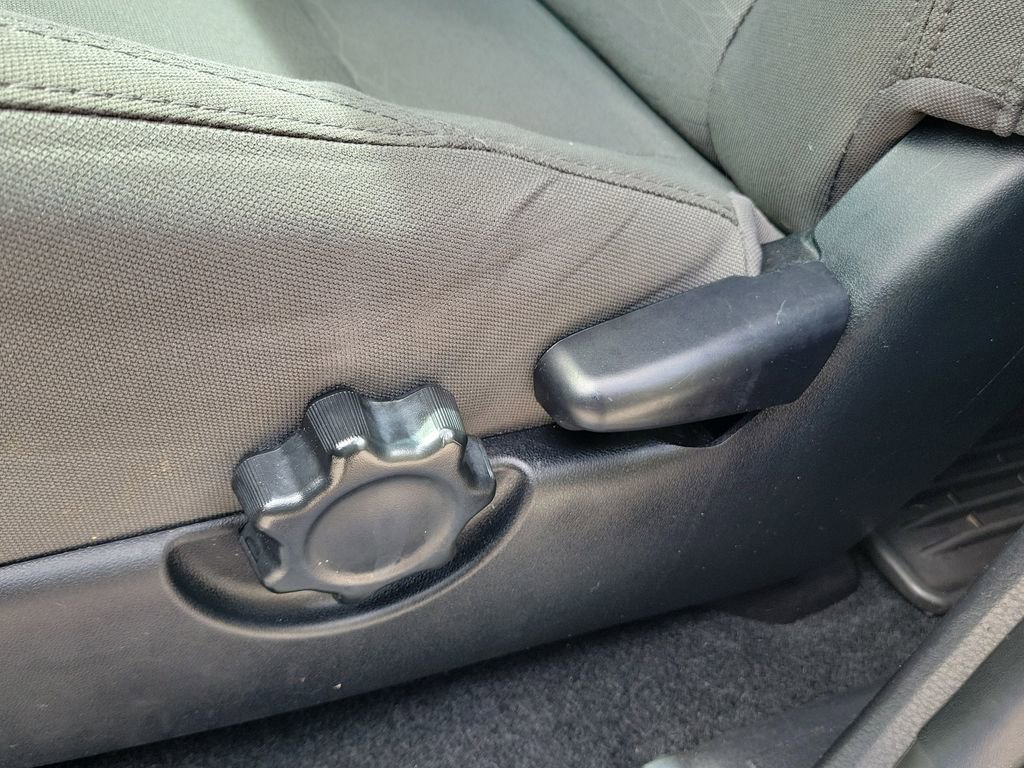 Used 2017 Toyota Tacoma SR5 image 14