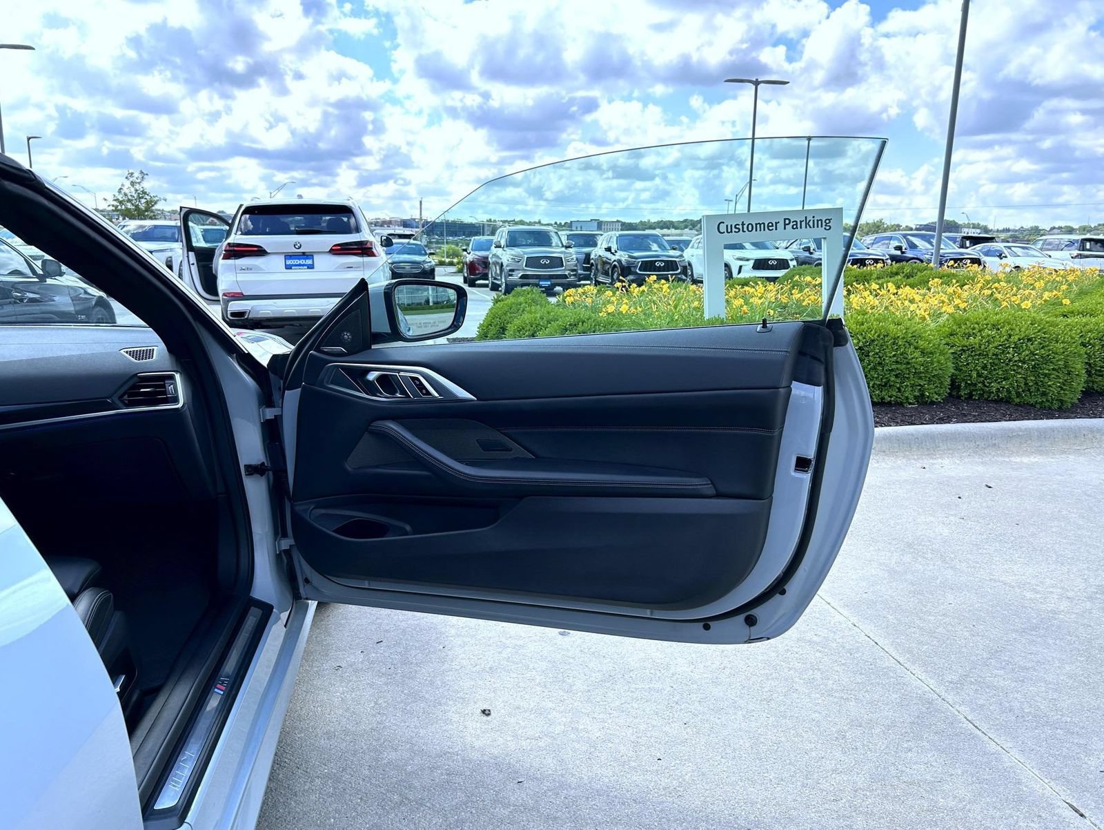 Used 2023 BMW 430i xDrive Convertible w/ M Sport Package AWD/4WD image 18