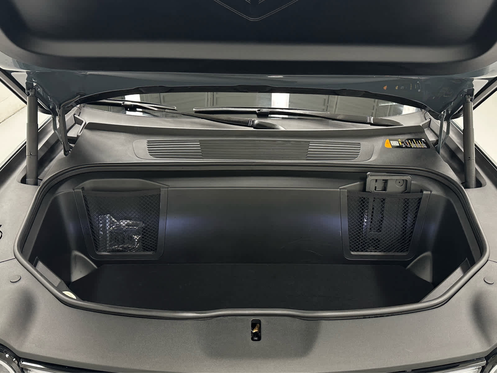 Used 2026 Rivian R1S Premium image 41