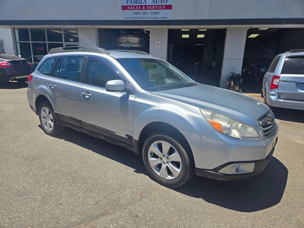 Used 2012 Subaru Outback 2.5i AWD/4WD image 14