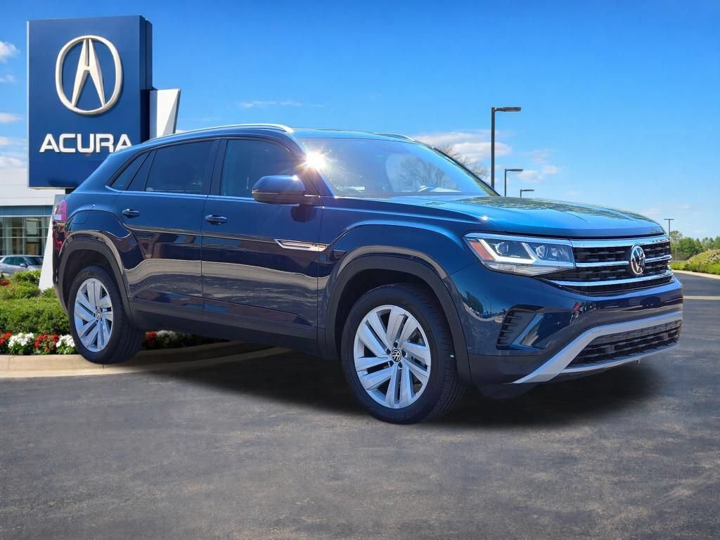Used 2023 Volkswagen Atlas Cross Sport SE w/ Panoramic Sunroof Package AWD/4WD image 5