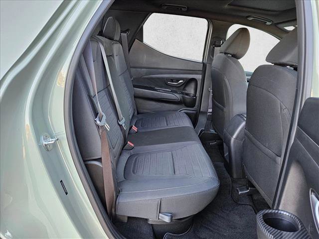 Used 2022 Hyundai Santa Cruz SEL Premium image 19