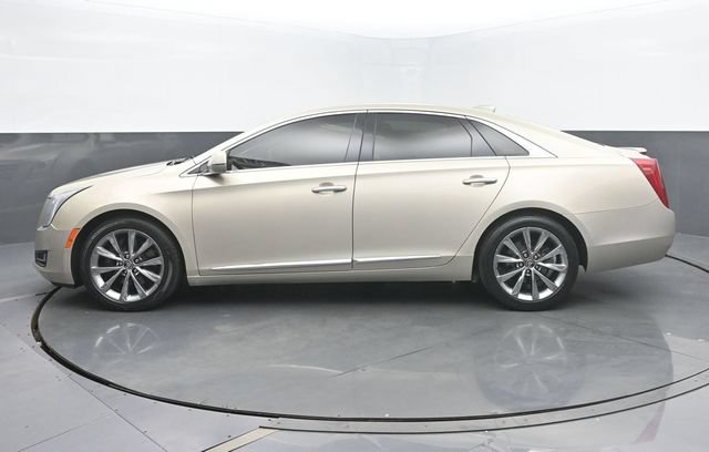 Used 2015 Cadillac XTS FWD image 3