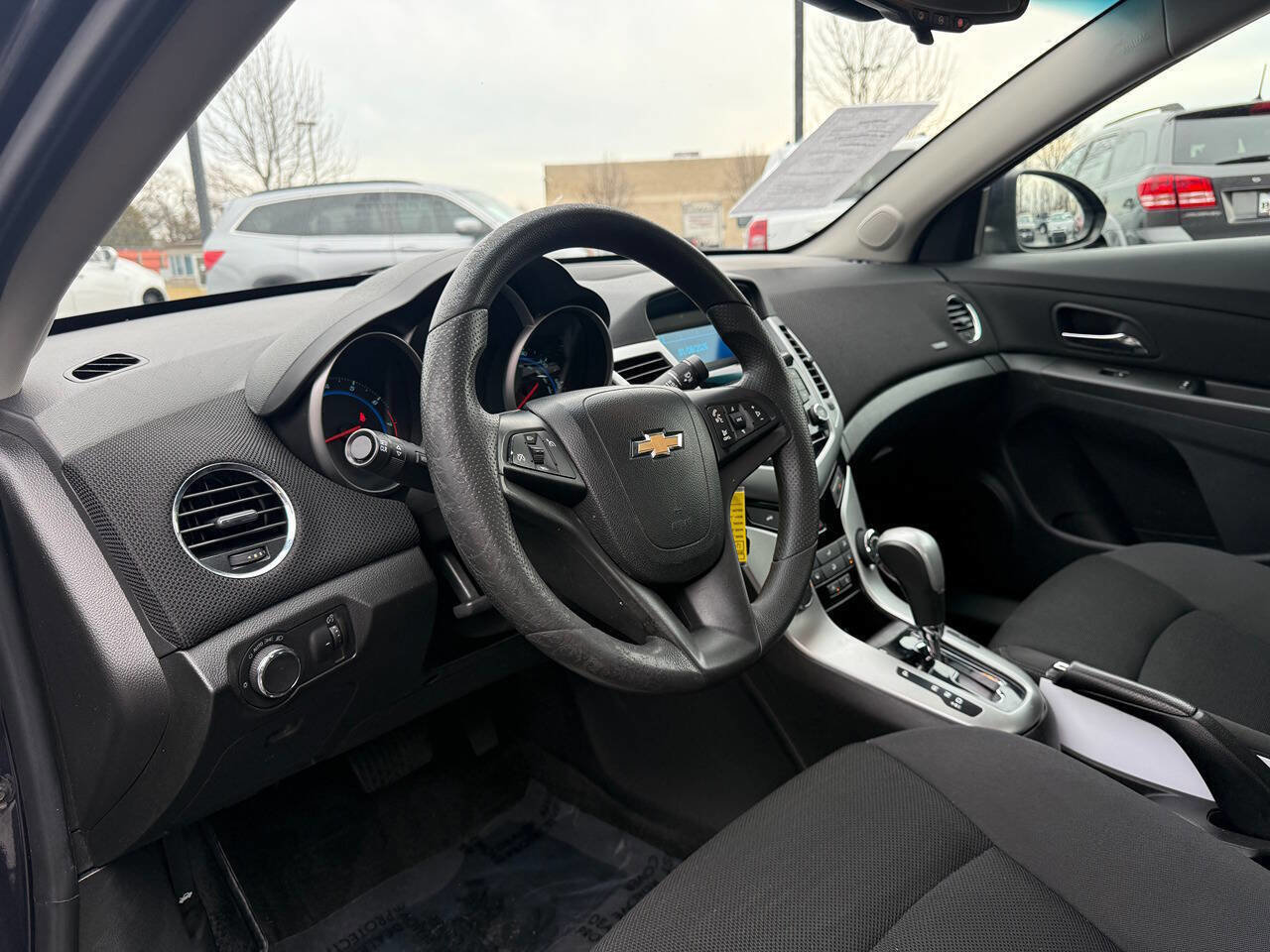 Used 2016 Chevrolet Cruze LT image 11