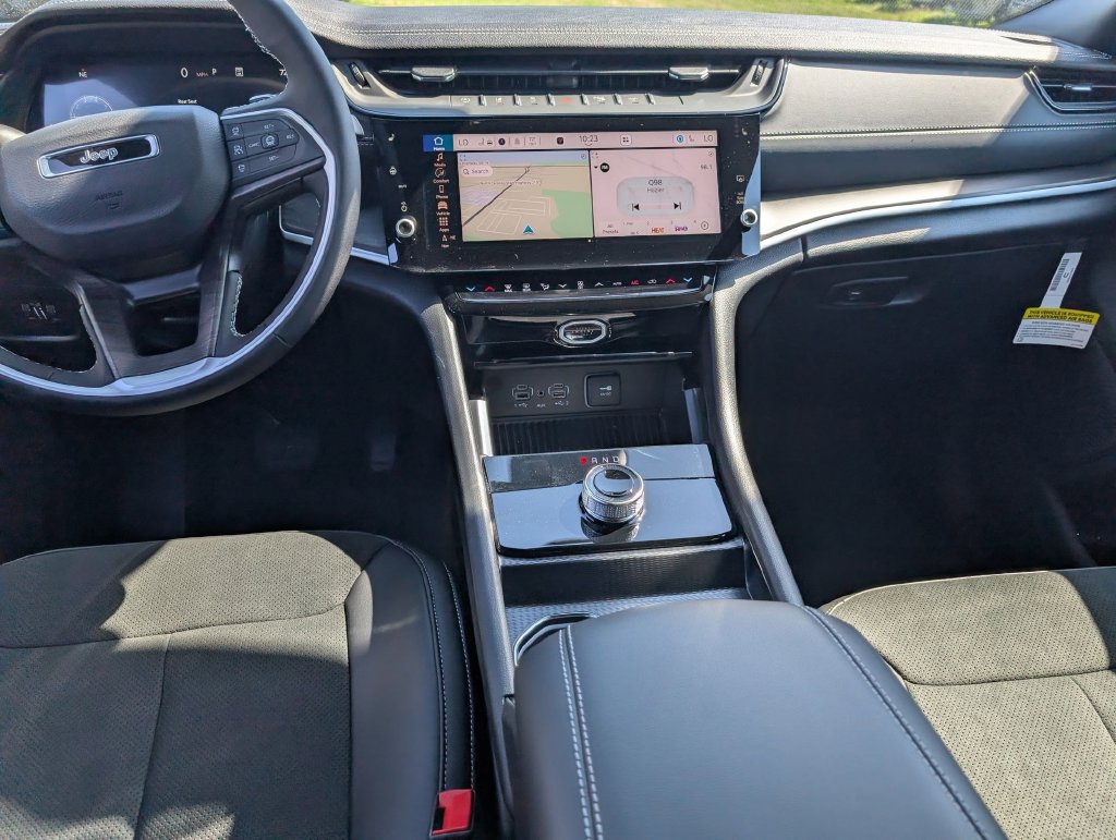 New 2026 Jeep Grand Cherokee Altitude RWD image 22