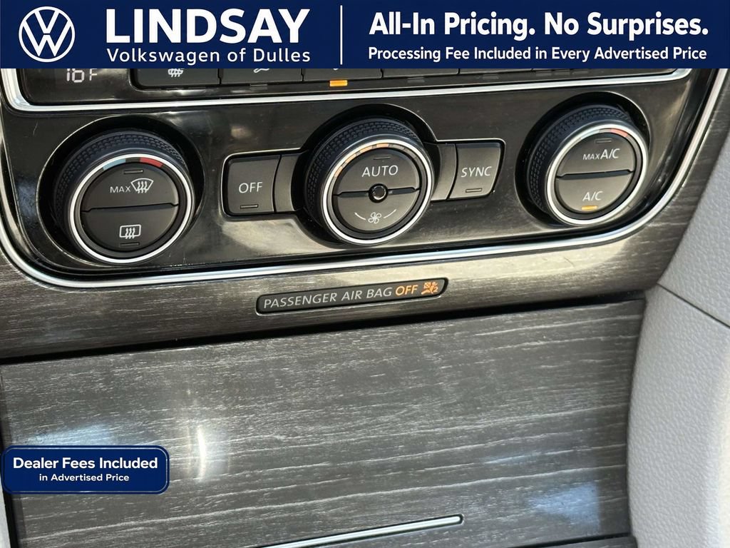 Used 2017 Volkswagen Passat 1.8T SEL Premium FWD image 18