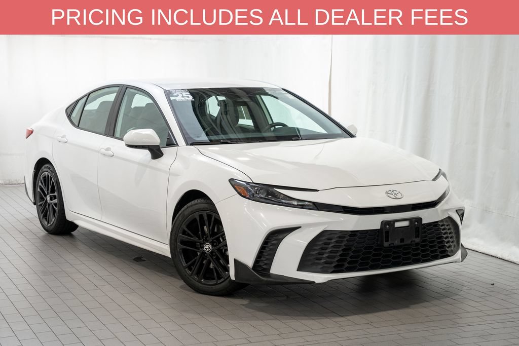 Used 2025 Toyota Camry SE