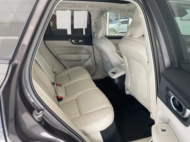 Certified 2023 Volvo XC60 B5 Plus image 11