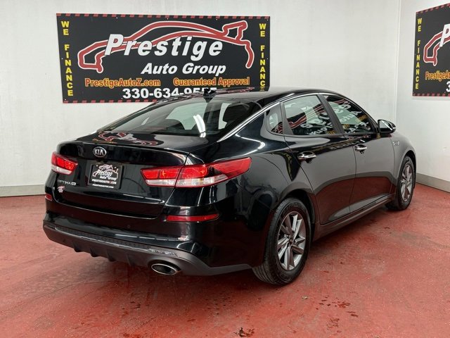Used 2020 Kia Optima LX image 2