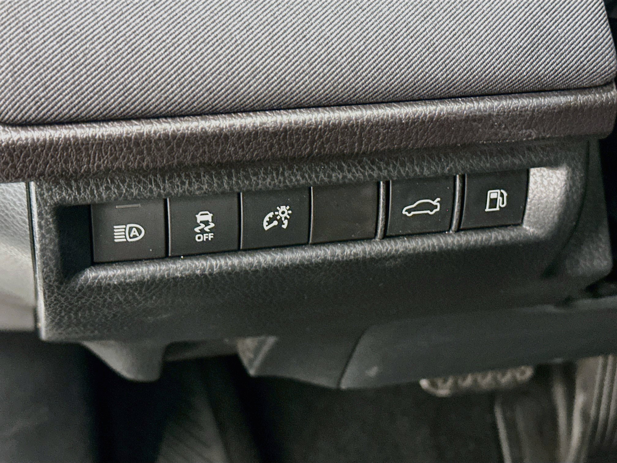 Used 2026 Toyota Camry SE FWD image 17