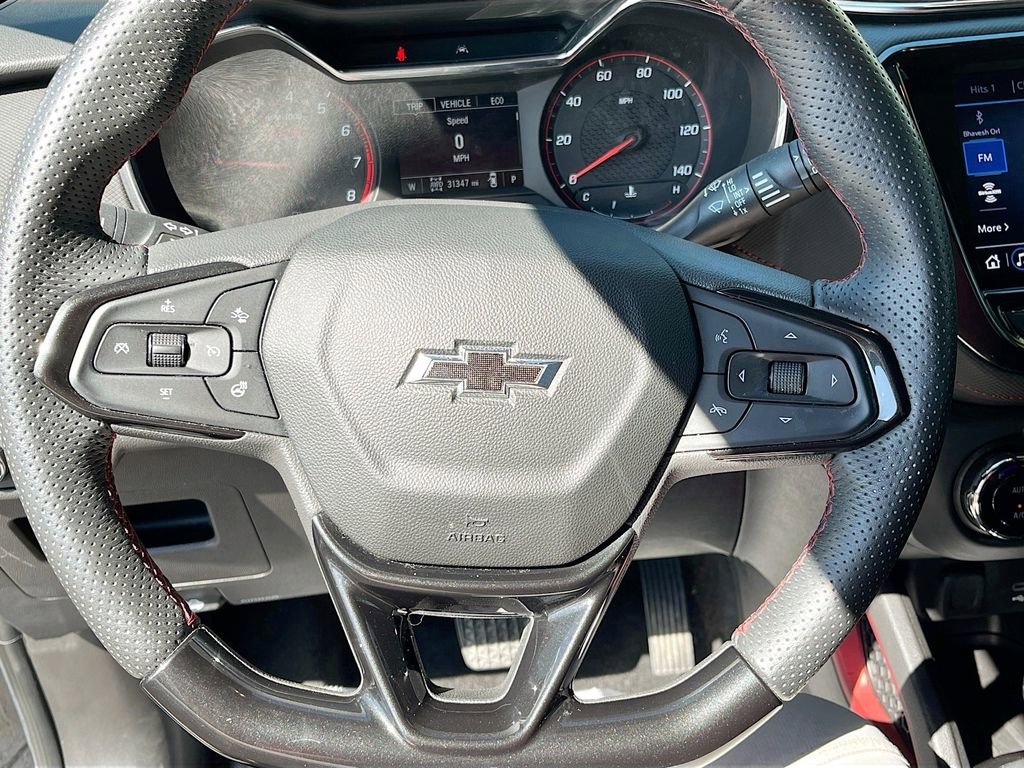 Used 2023 Chevrolet TrailBlazer RS w/ Sun and Liftgate Package image 11