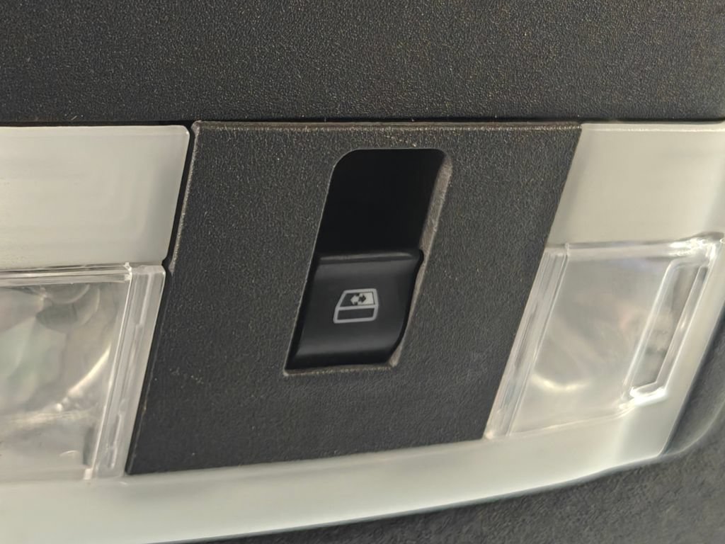 Used 2012 Ford F350 Lariat AWD/4WD image 10