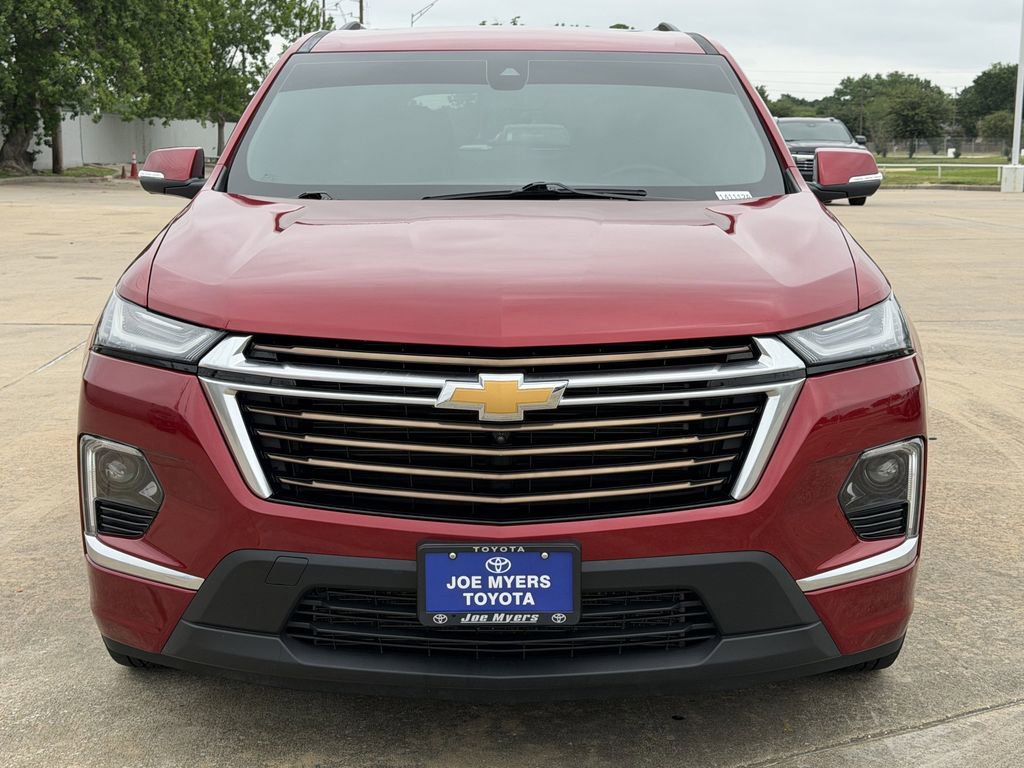 Used 2023 Chevrolet Traverse High Country FWD image 3